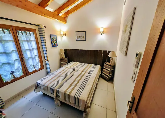 Kalliste 3 Pieces Avec Vue Sur Les Hauteurs De Propriano (Corsica)